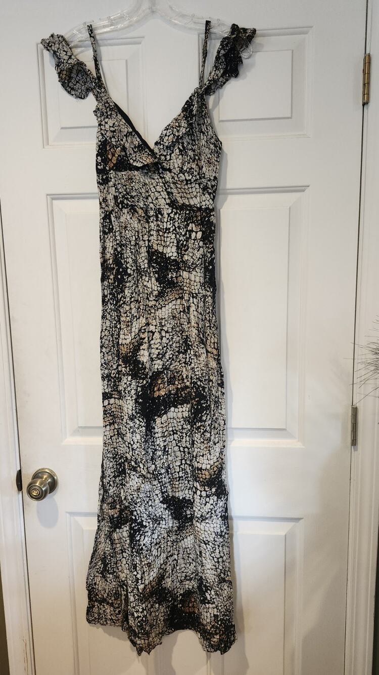 Akualani Women's Size S Boho Ruffle Cold Shoulder Viscose Maxi Dress #223